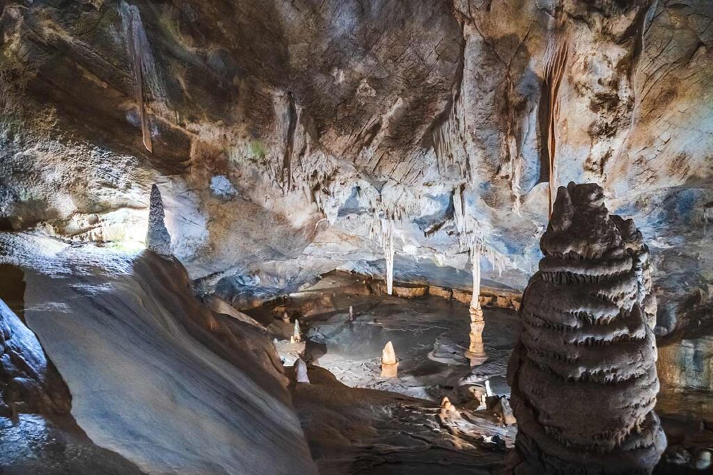 Grotte di Toirano, Liguria