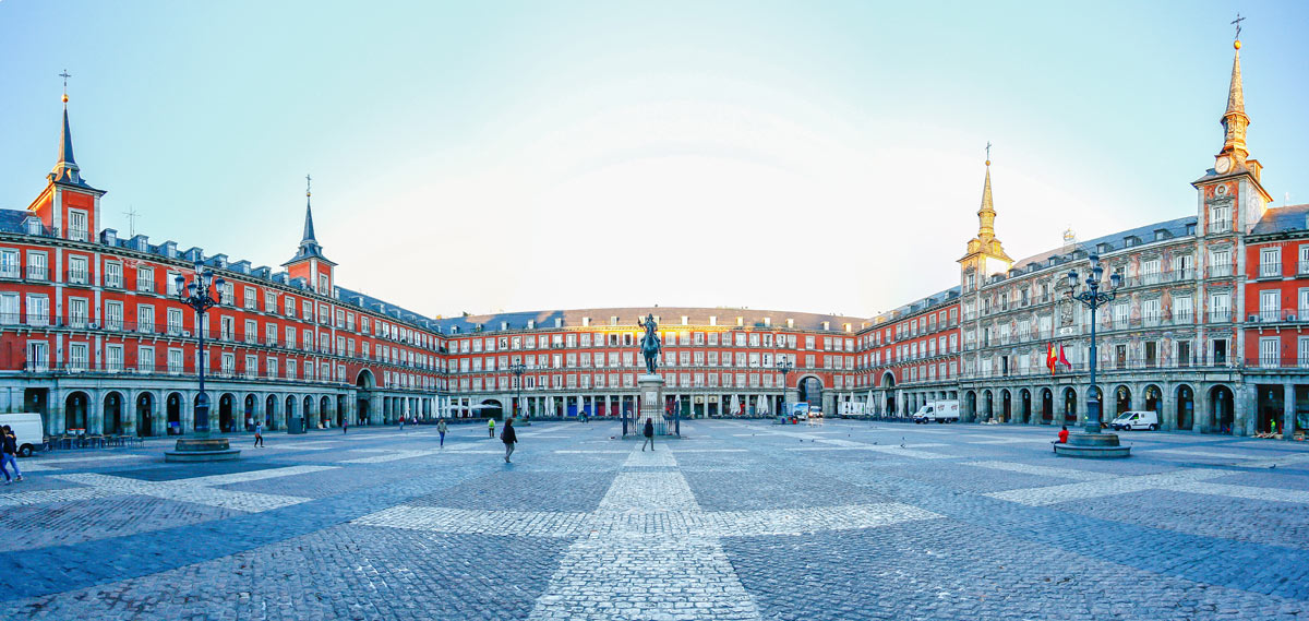 plaza major di madrid