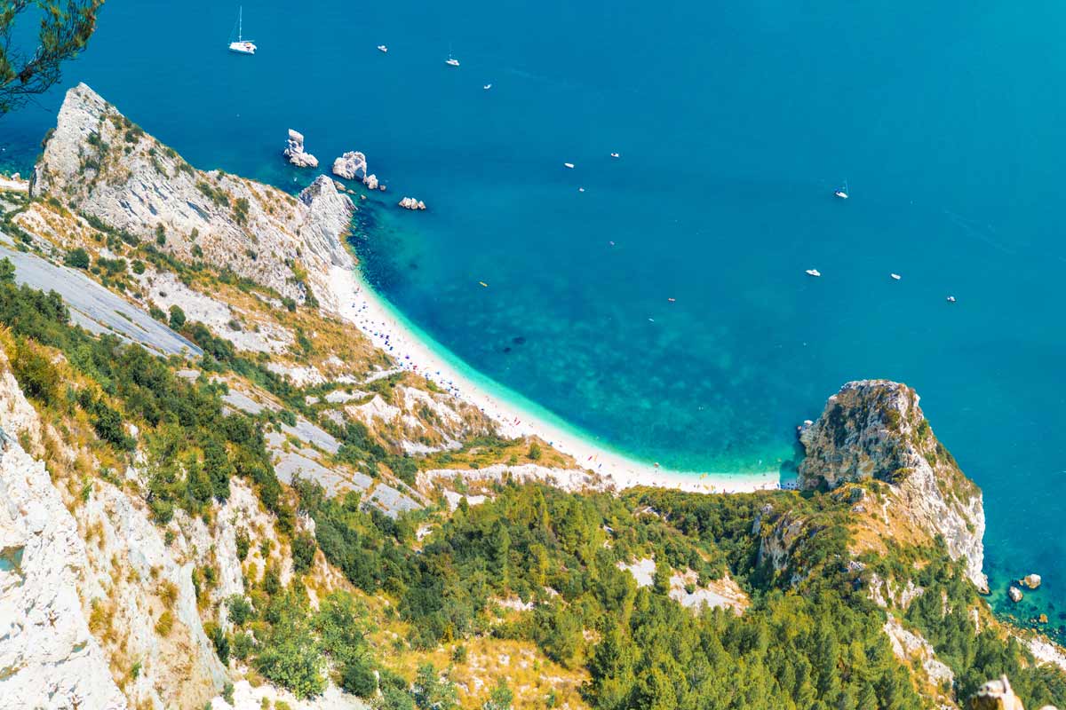 spiaggia delle due sorelle