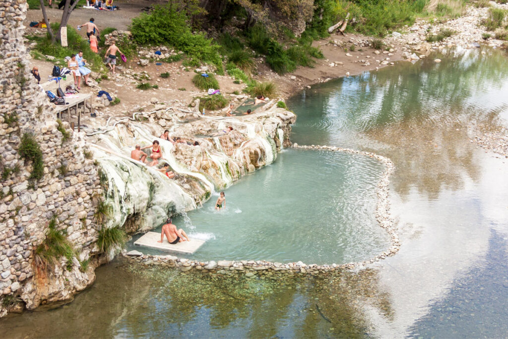 Terme libere di Petriolo in Toscana.