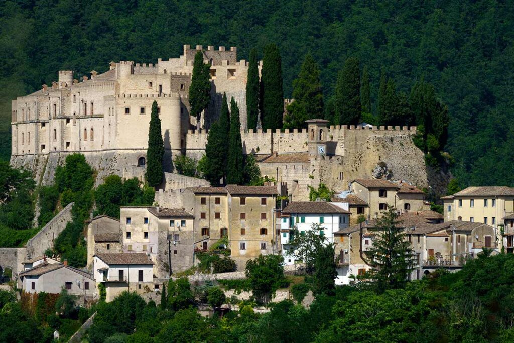 Castello di Rocca Sinibalda, provincia di Rieti.
