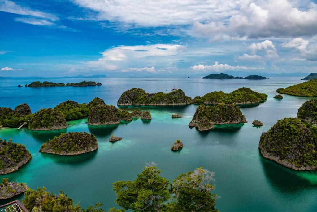 Esplora Raja Ampat