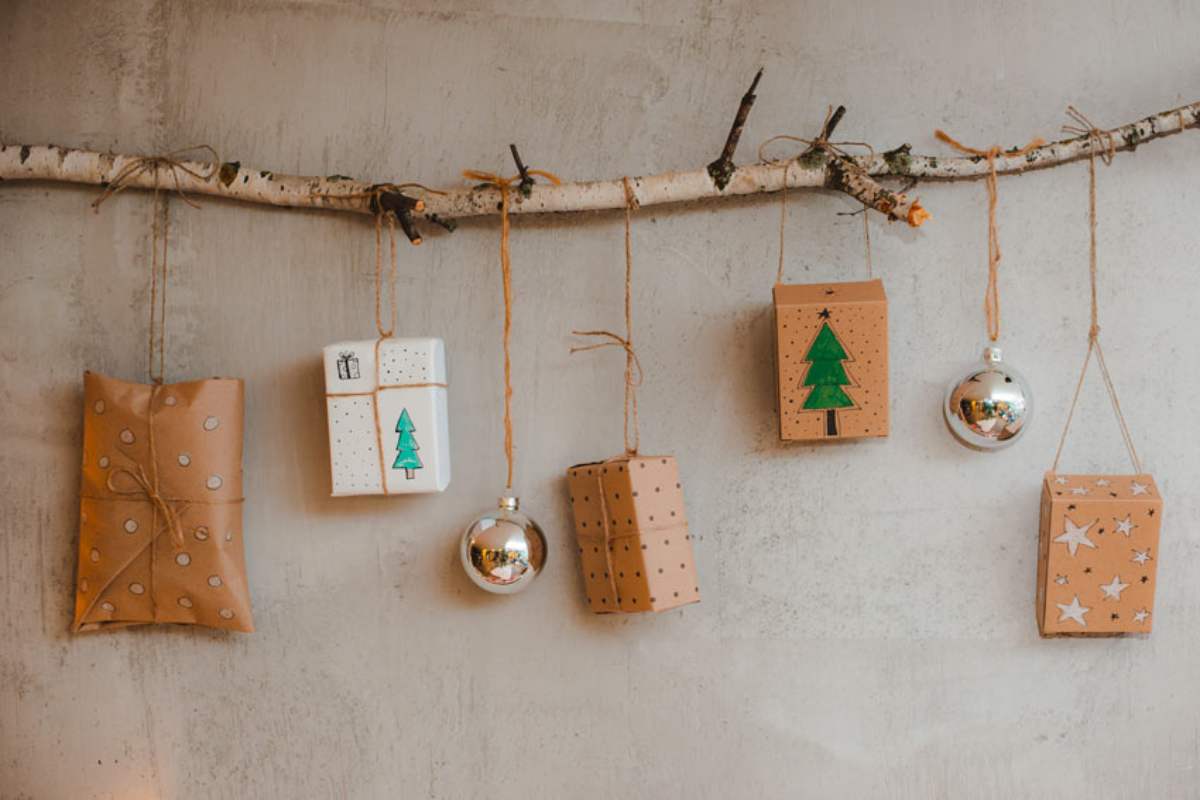 decorazioni natalizia sospesa con ramo