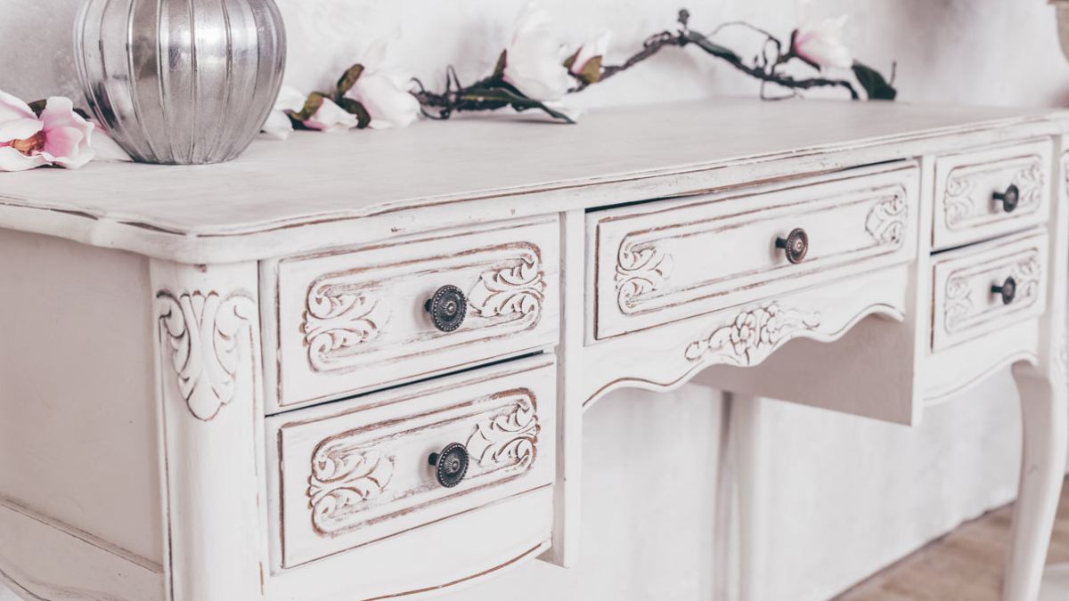 Mobile bianco avorio Shabby chic con effetto invecchiato