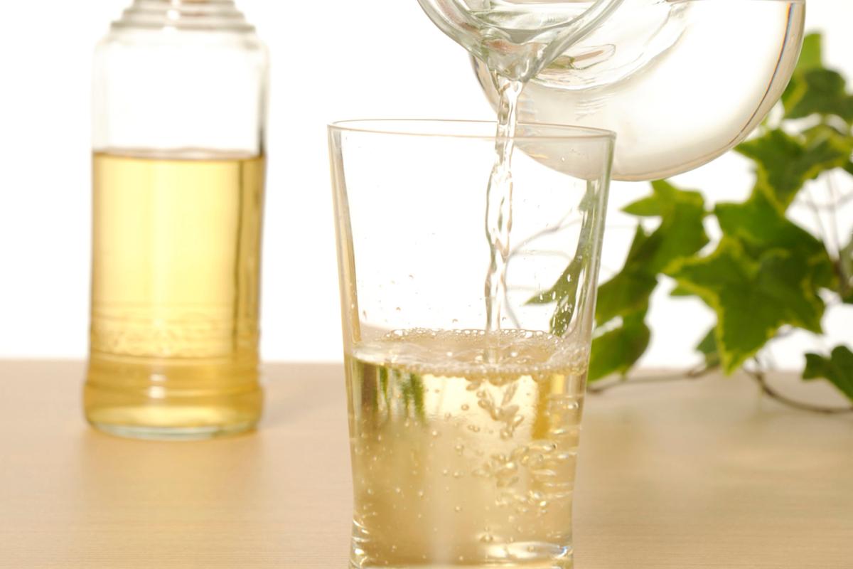 Acqua e aceto sulle piante