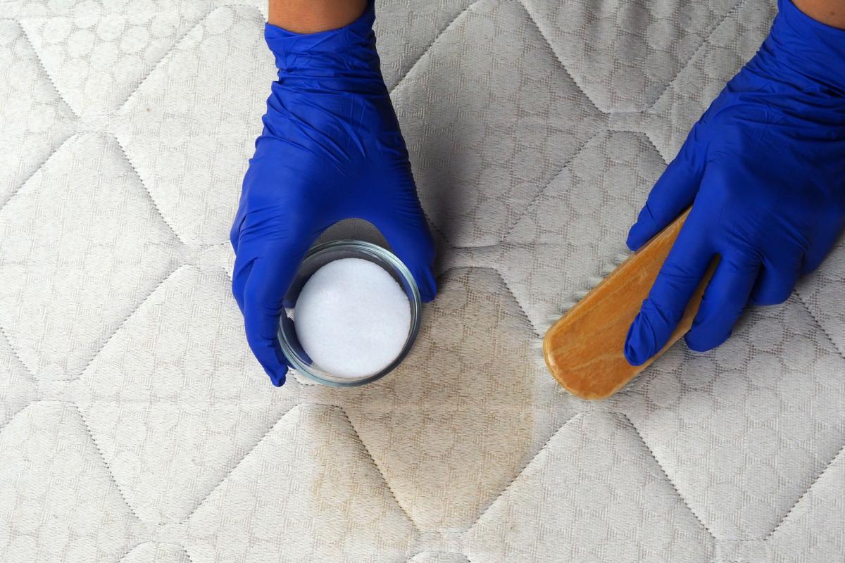 Acari in camera da letto: le pulizie anti allergia