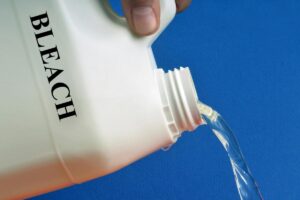 Quali superfici non lavare con la candeggina
