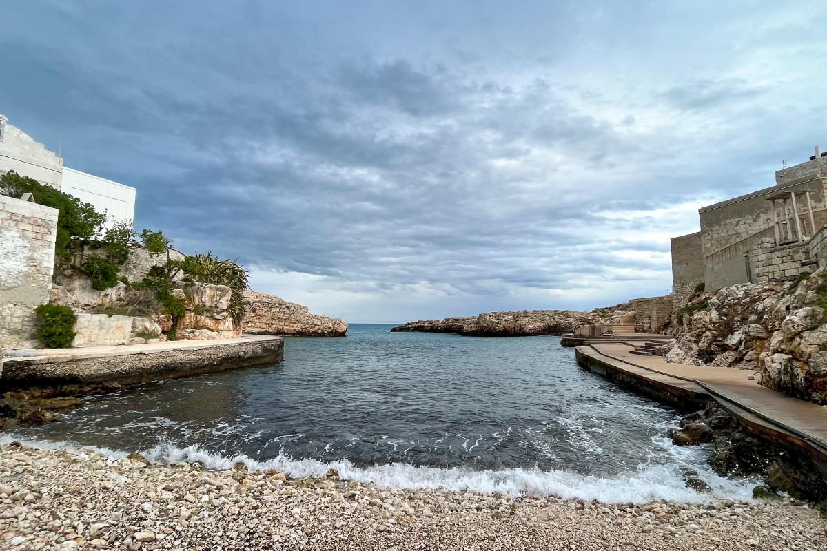 7 spiagge con i sassi in Italia