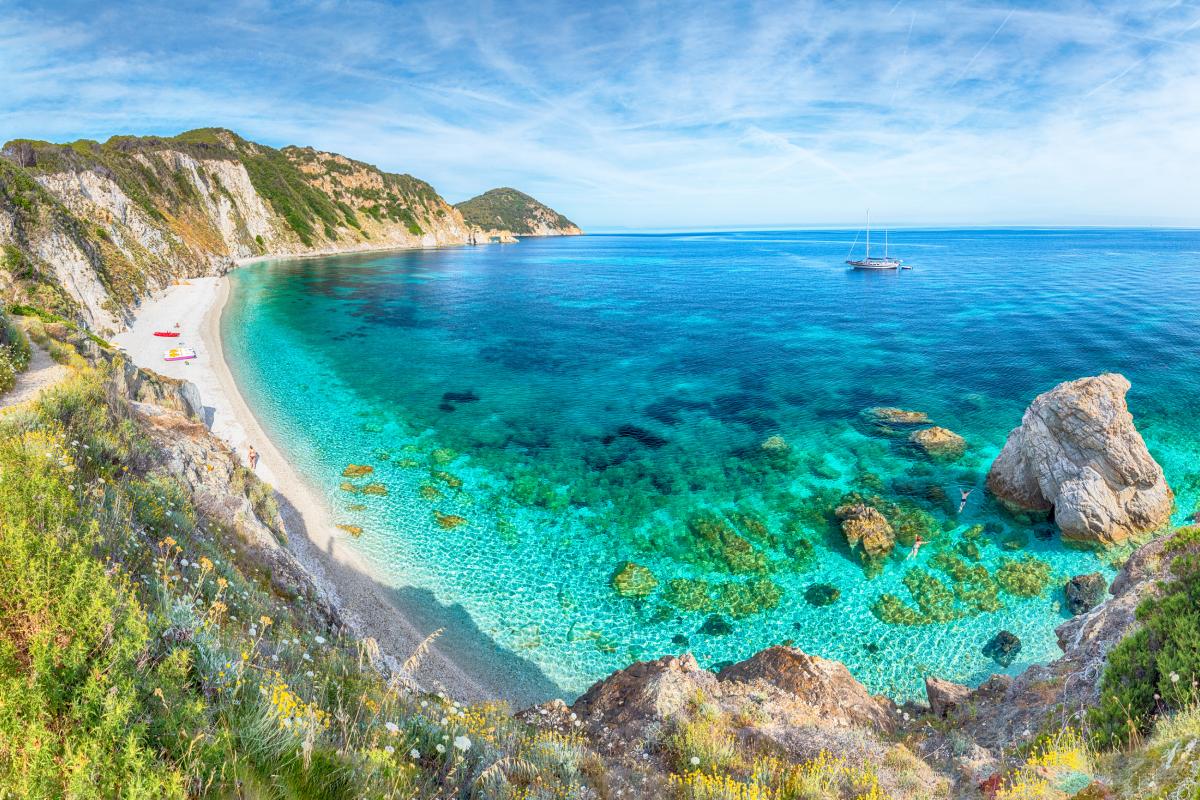 Lo splendido mare di 5 isole toscane