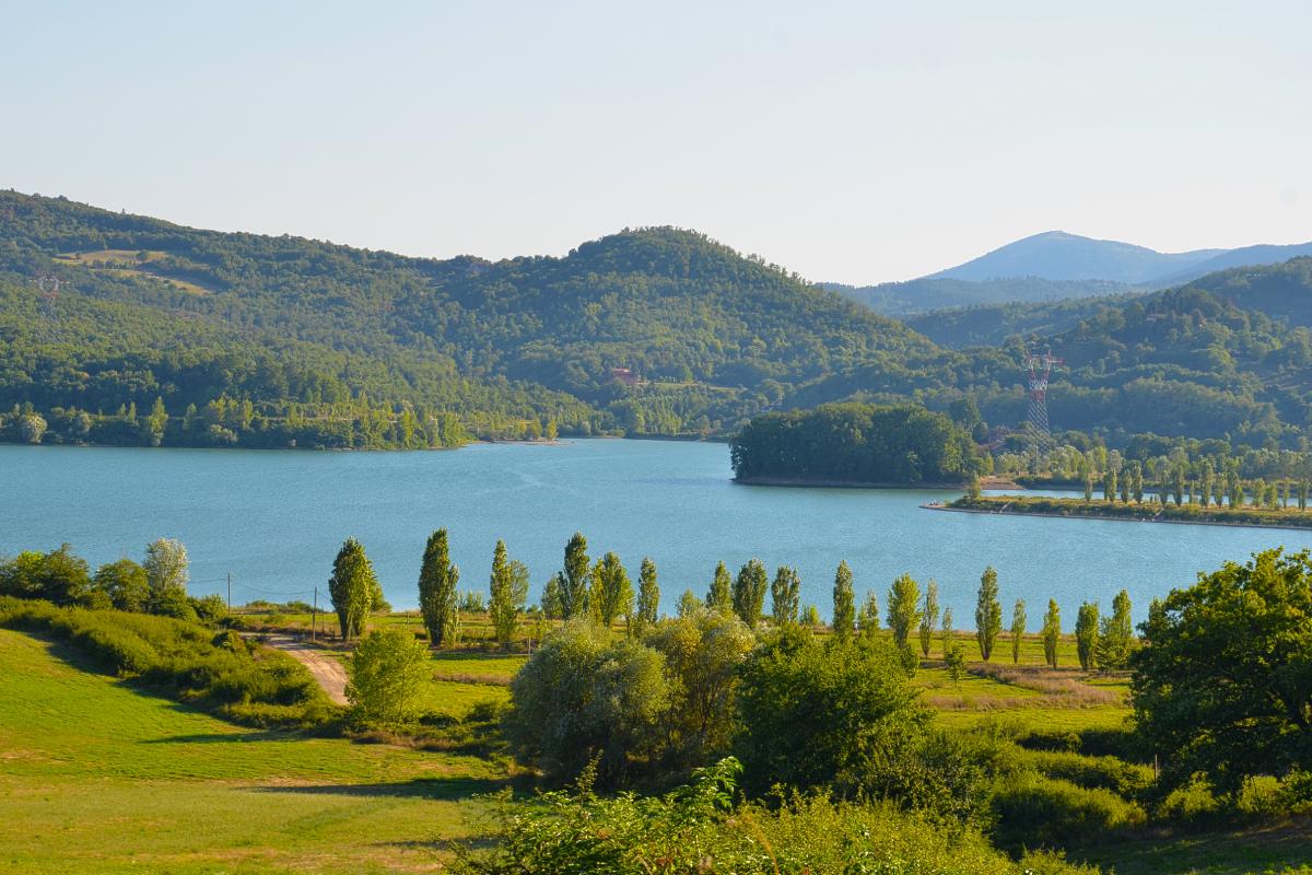 In Toscana laghi balneabili