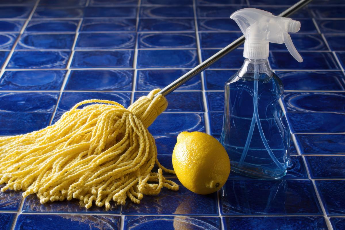 Come si profuma il pavimento dopo il mocio