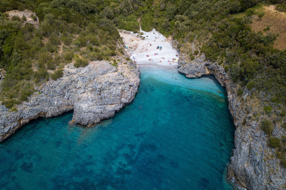 calette selvagge della costa tirrenica
