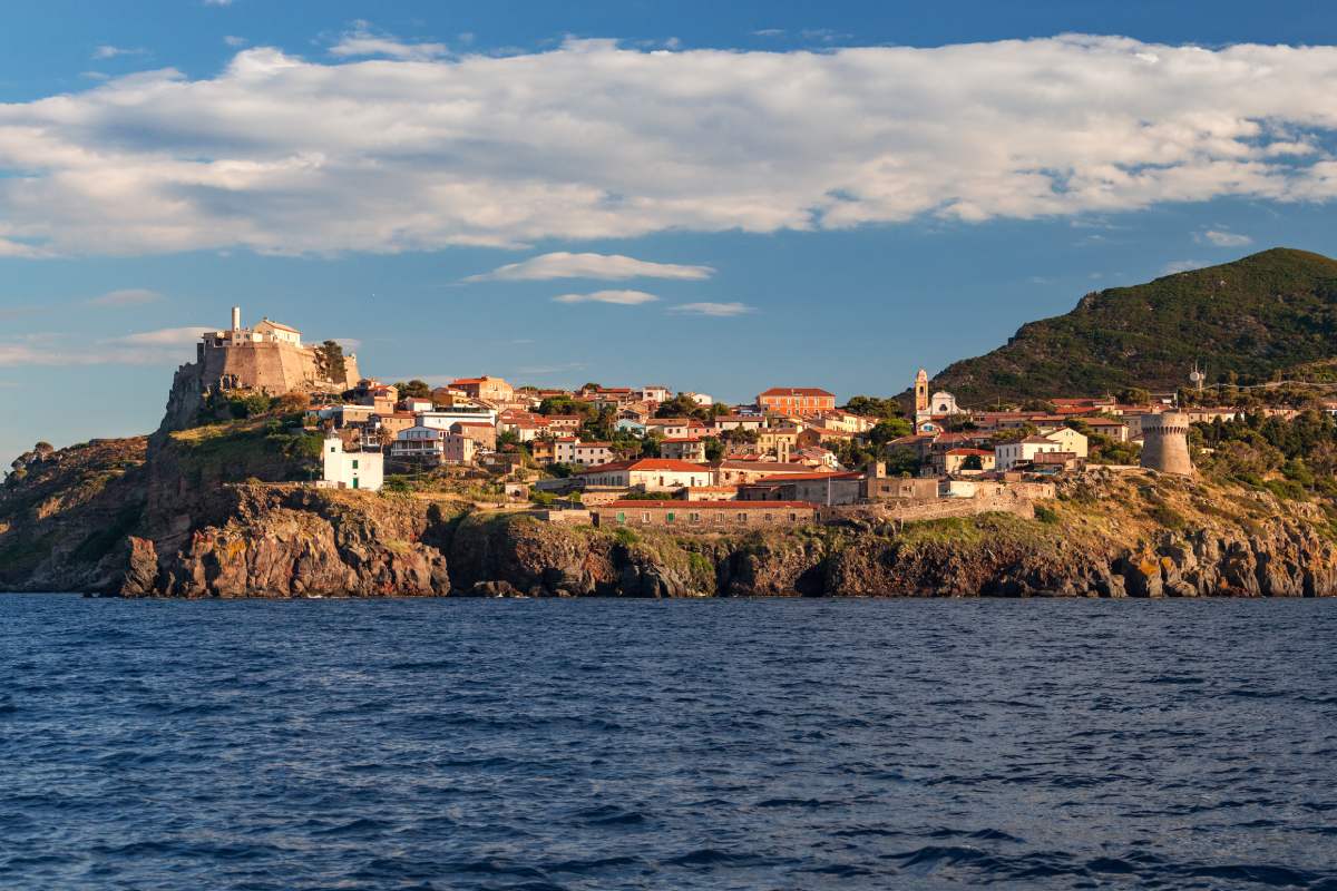 Isole lontane dalla fole in Italia