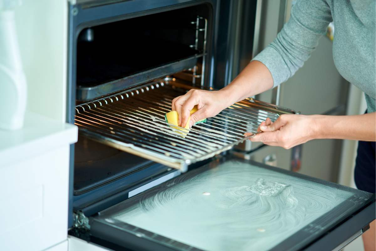 Sgrassatore naturale per il forno