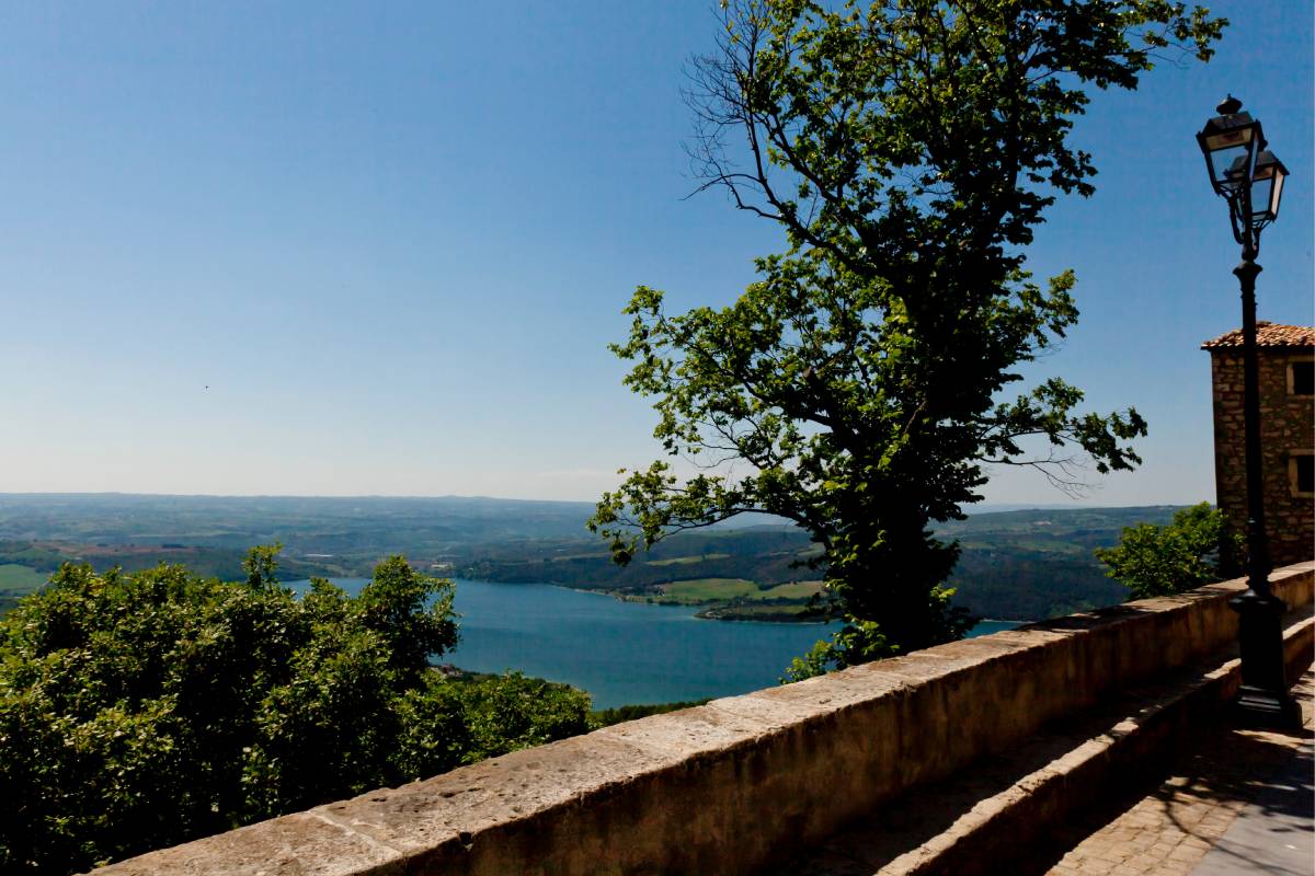 Civitella del Lago il borgo umbro che non si dimentica