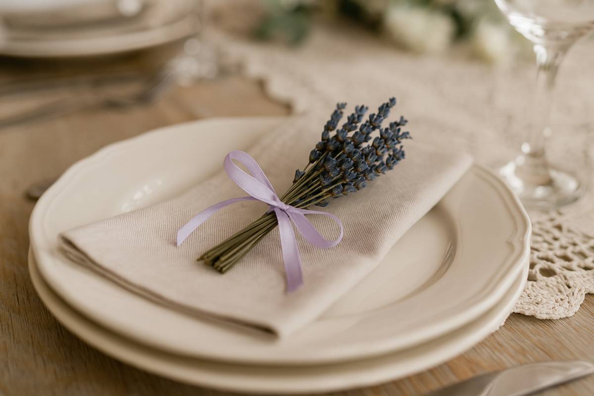Decorazioni fai da te fatte con la lavanda essiccata