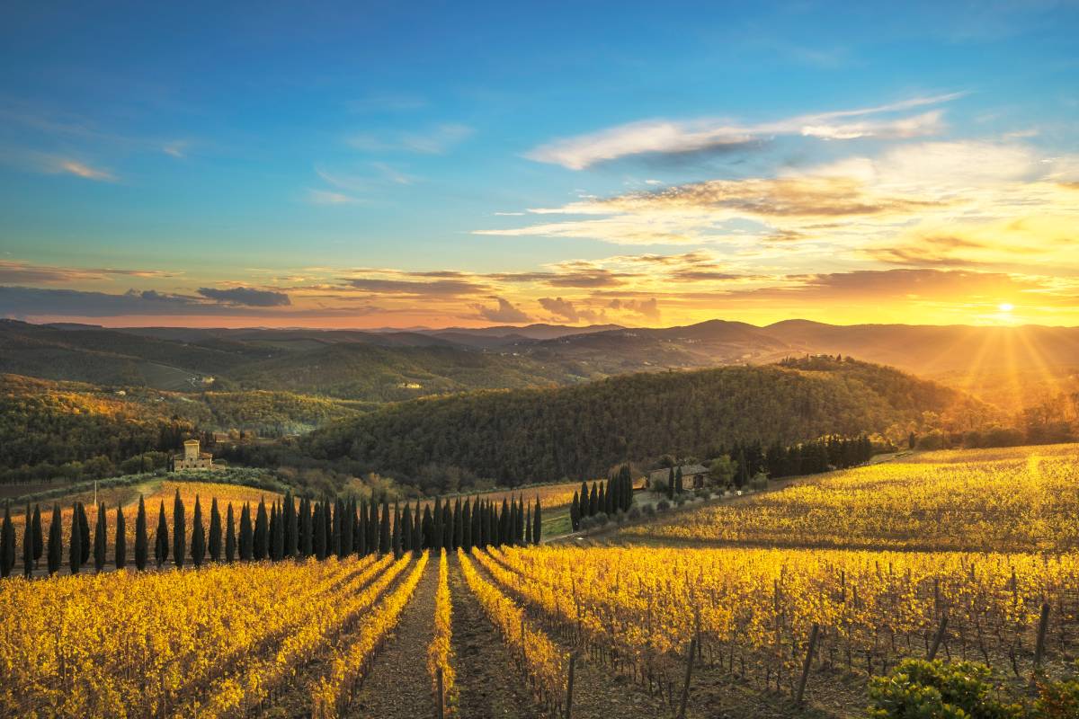 Radda in Chianti: romantico tramonto nel Chianti