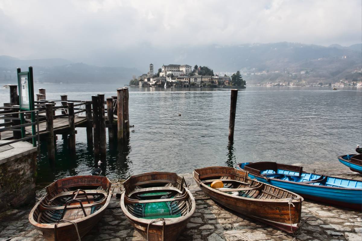 Barche sul Lago D'Orta: per coppie romantiche 