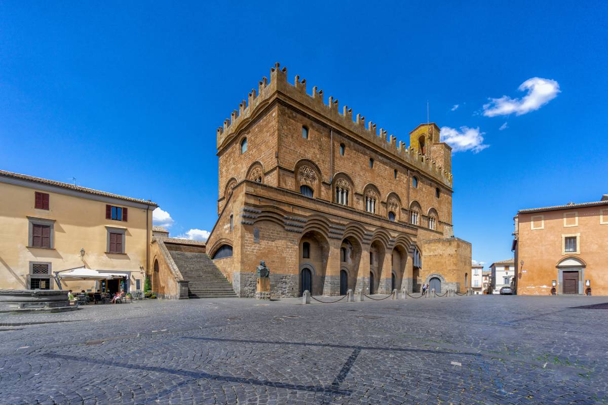 Piazza del Popolo e Palazzo del Capitano ad Orvieto