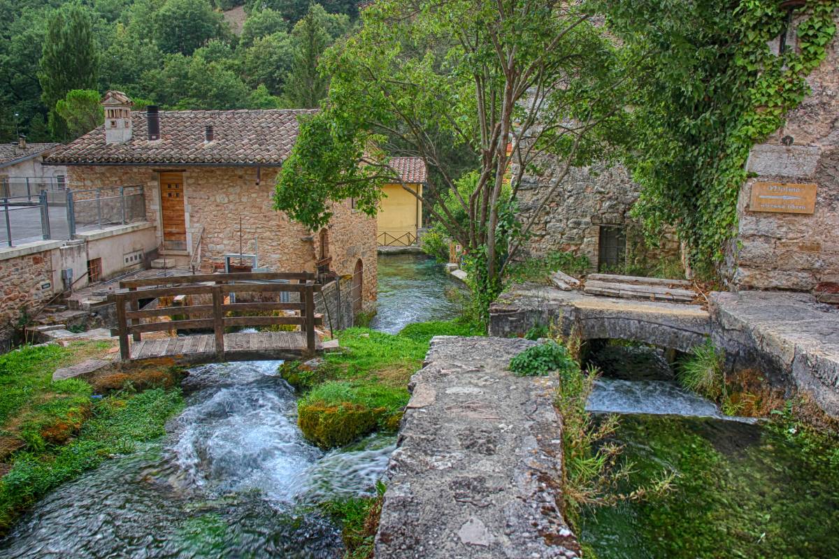 rasiglia borgo in umbria