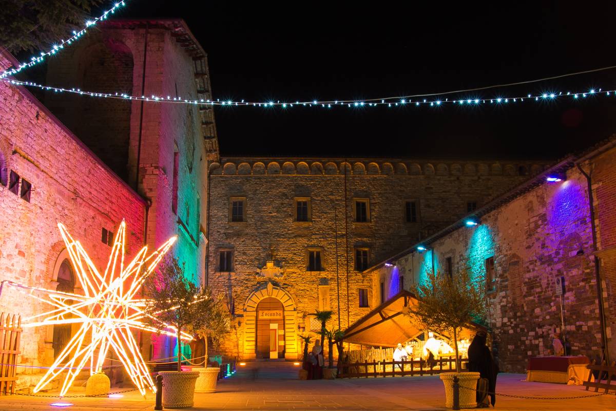 gubbio, borgo umbro a dicembre