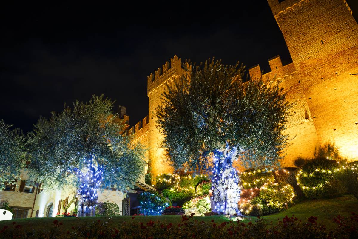 il natale con le sue luci a gradara
