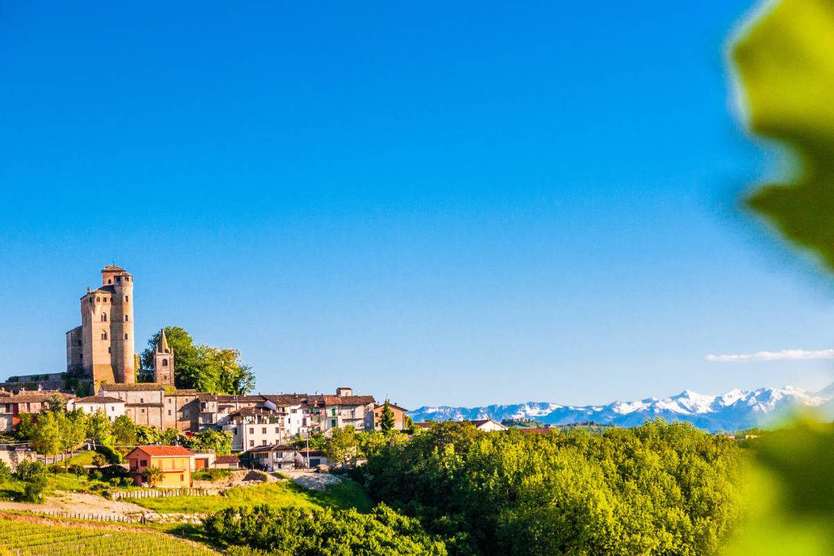 Serralunga d'Alba, autunno in piemonte