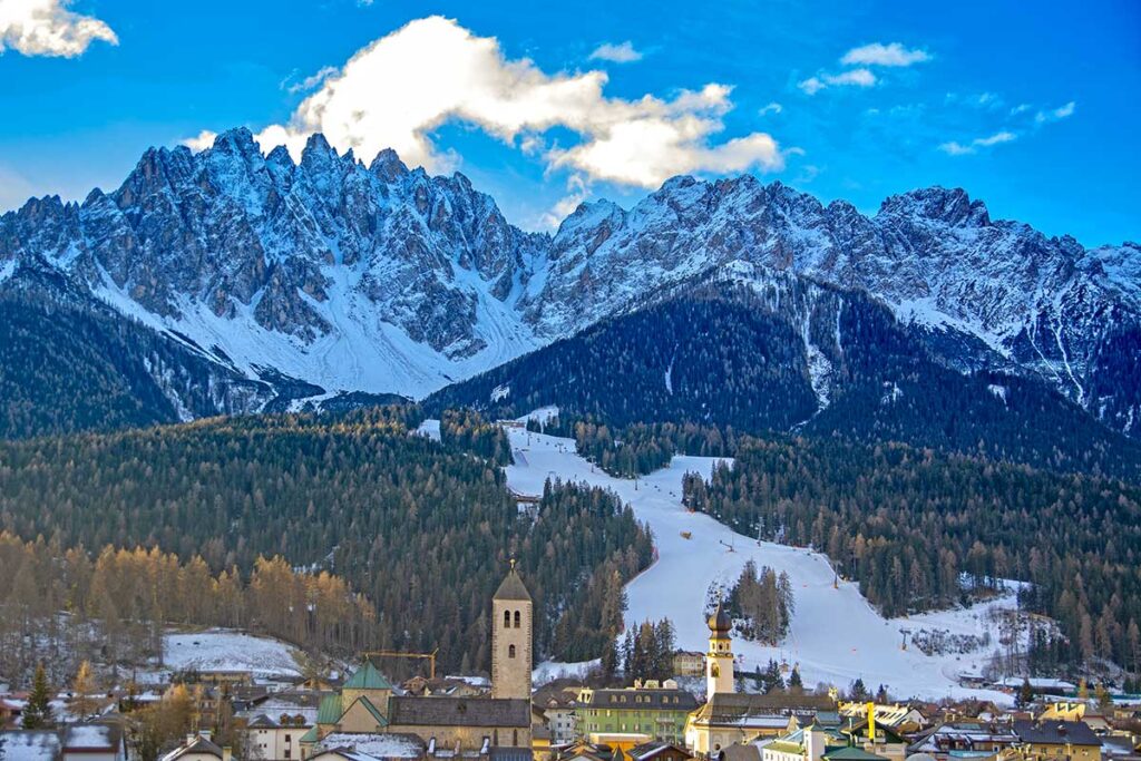 Italia d’inverno 2025: città e borghi che diventano più belli quando arriva il freddo