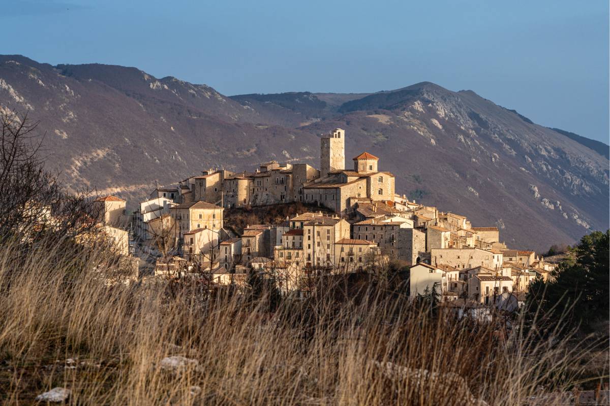 Castel del Monte in Abruzzo, borgo italiano per un weekend di novembre